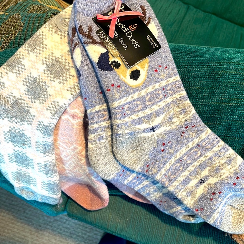 NWT CUDDL DUDS Holiday Socks 3-Pack